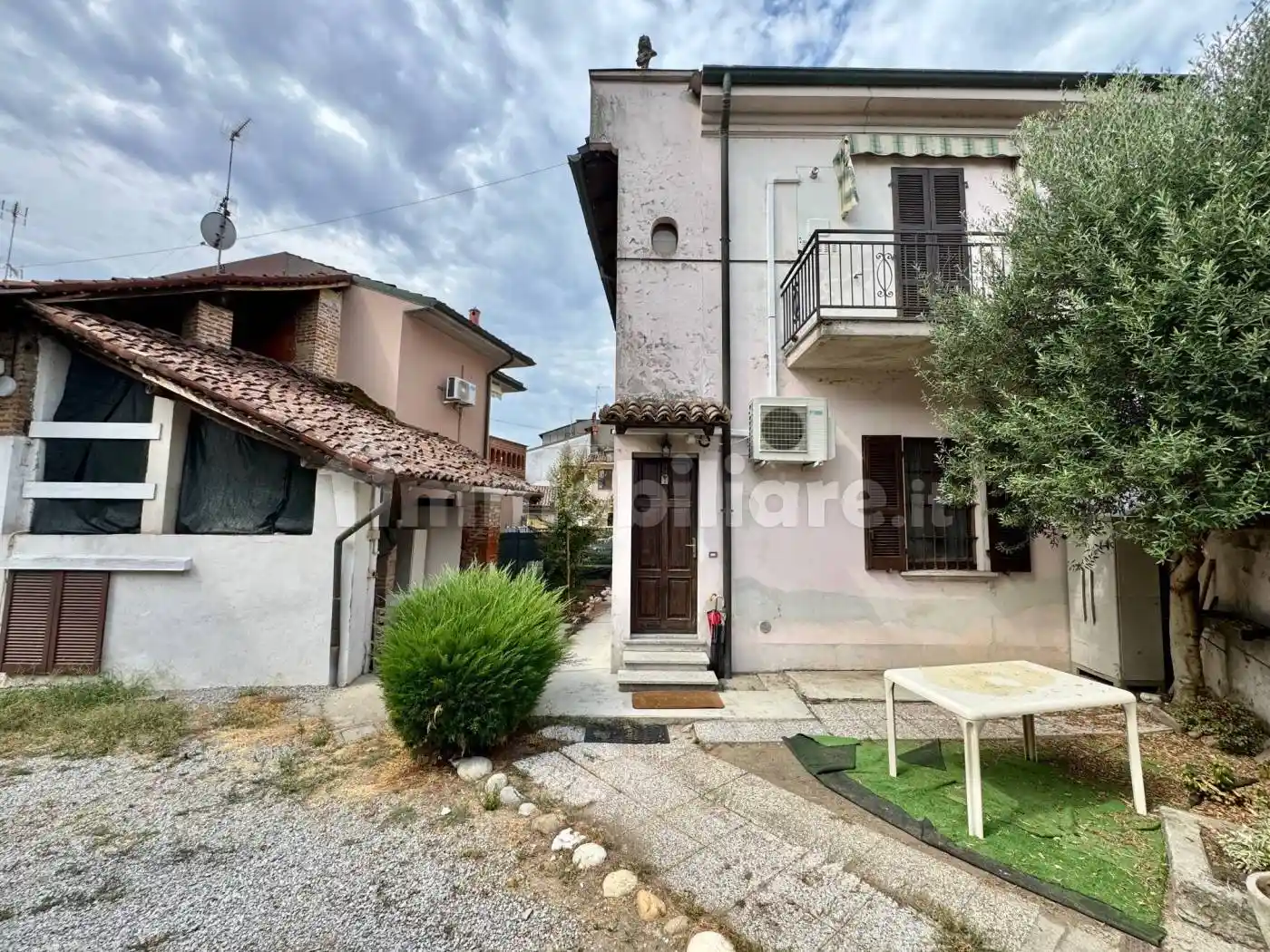 Casa indipendente in vendita a Chignolo Po