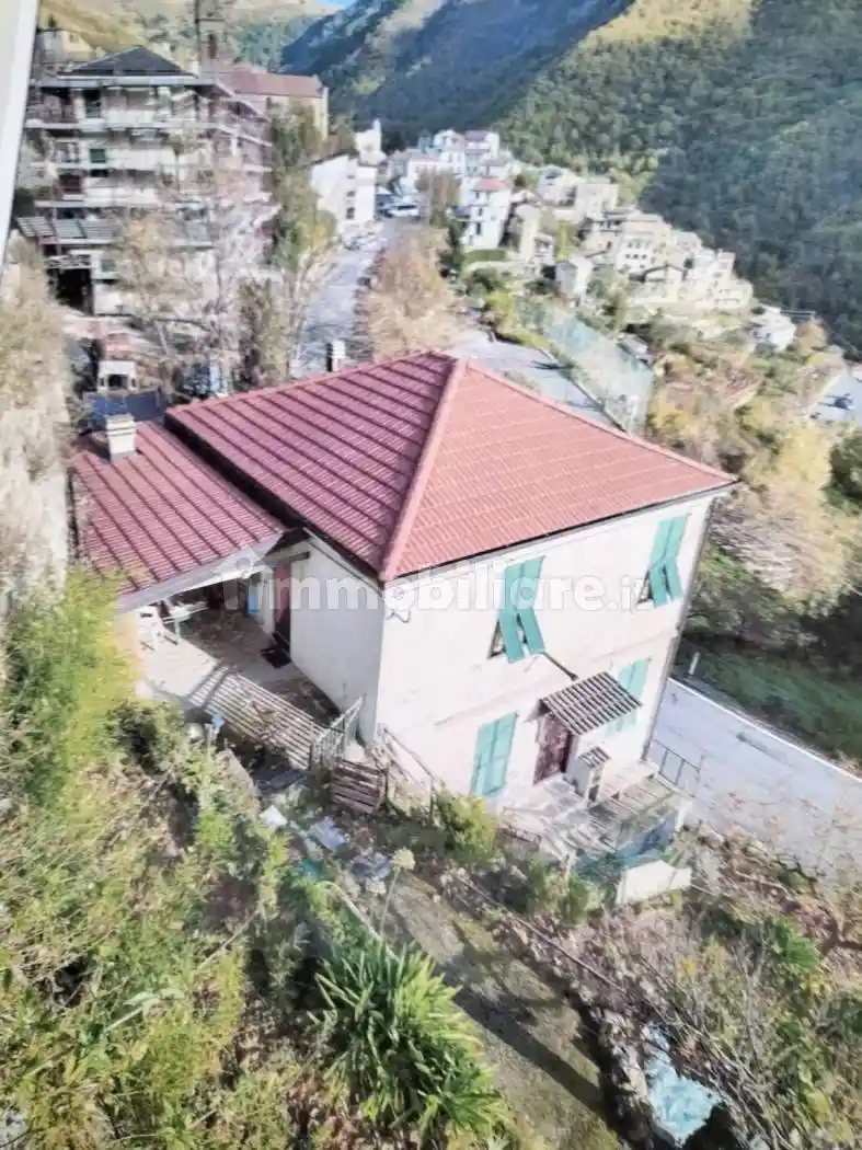 Appartamento in vendita a Montalto Carpasio
