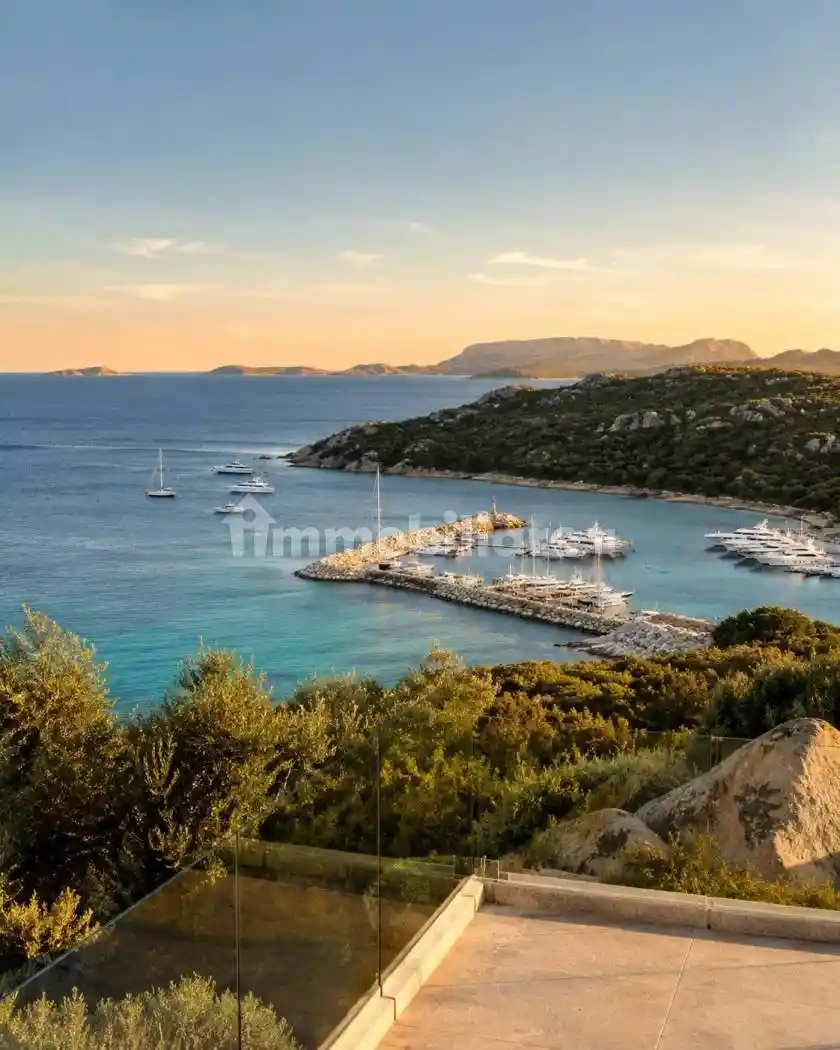 Villa in vendita a Olbia