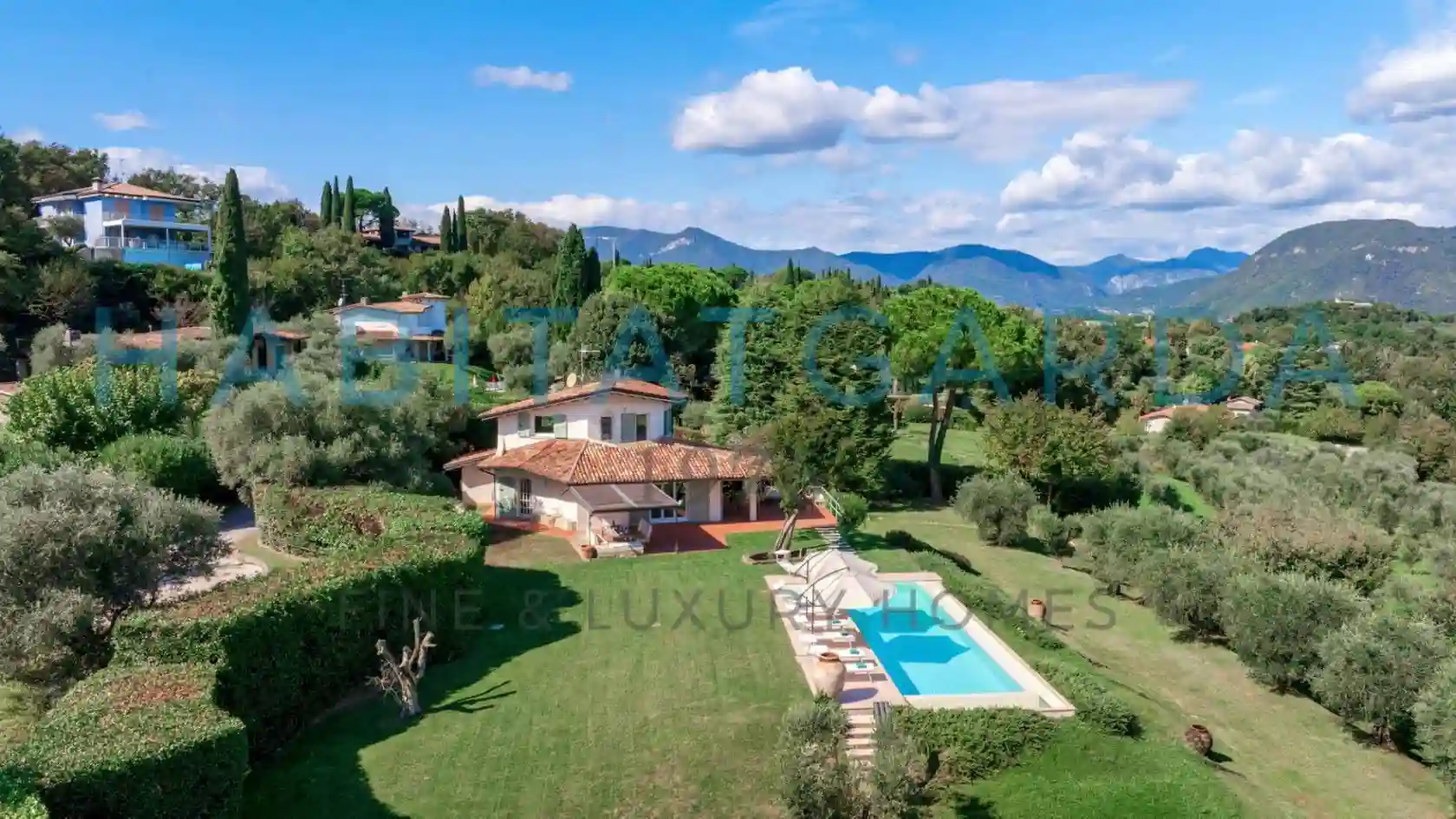 Villa - foto 2
