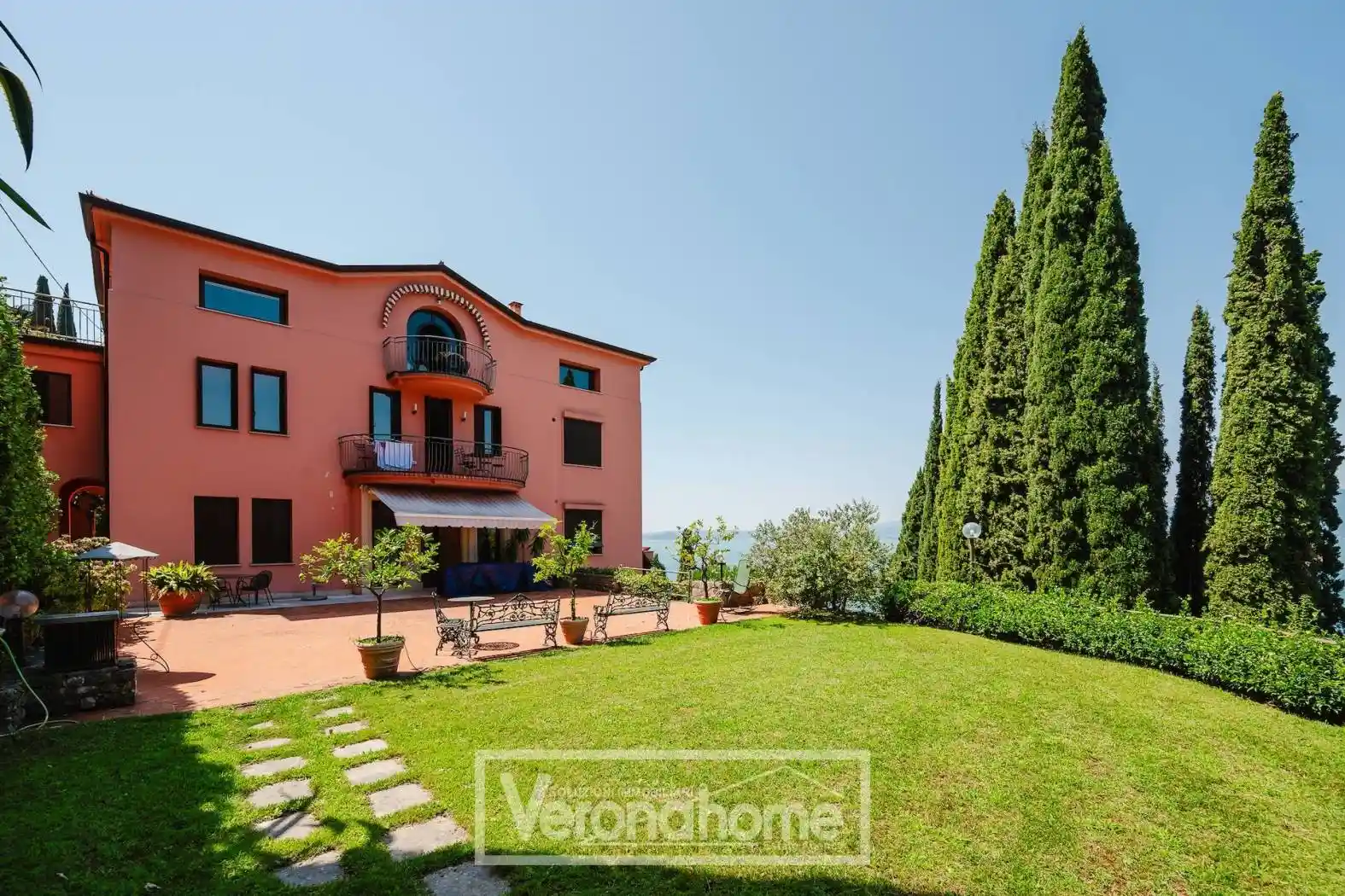 Attico - Mansarda in vendita a Torri del Benaco