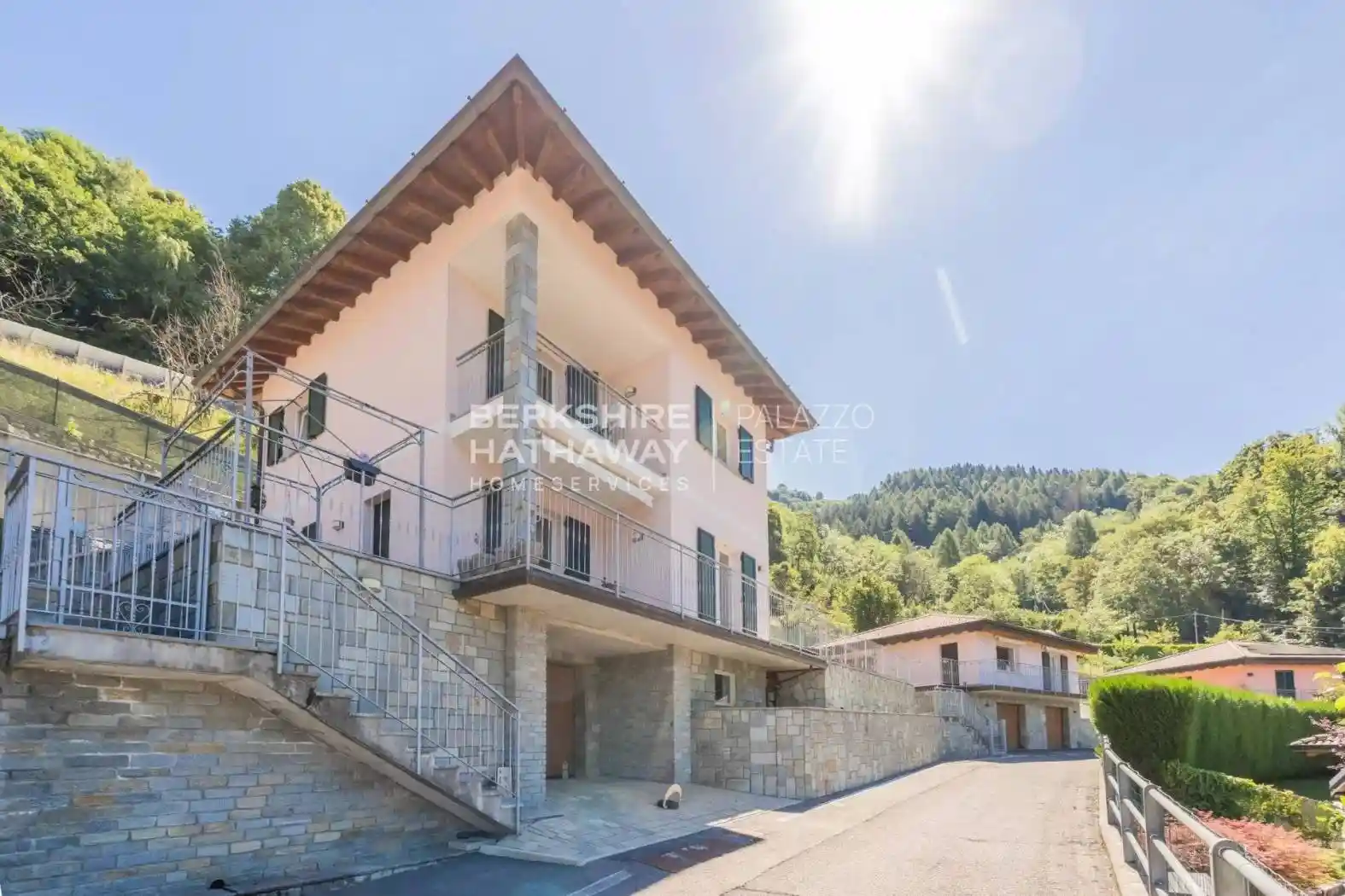 Villa in vendita a Blessagno