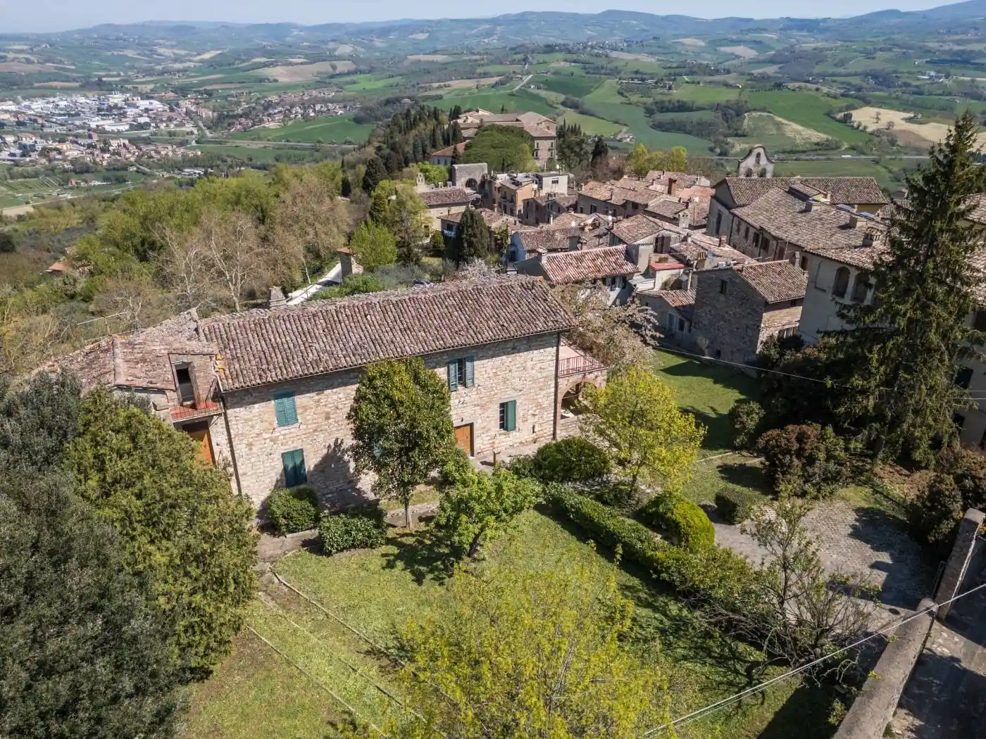 Rustico - Casale in vendita a Todi