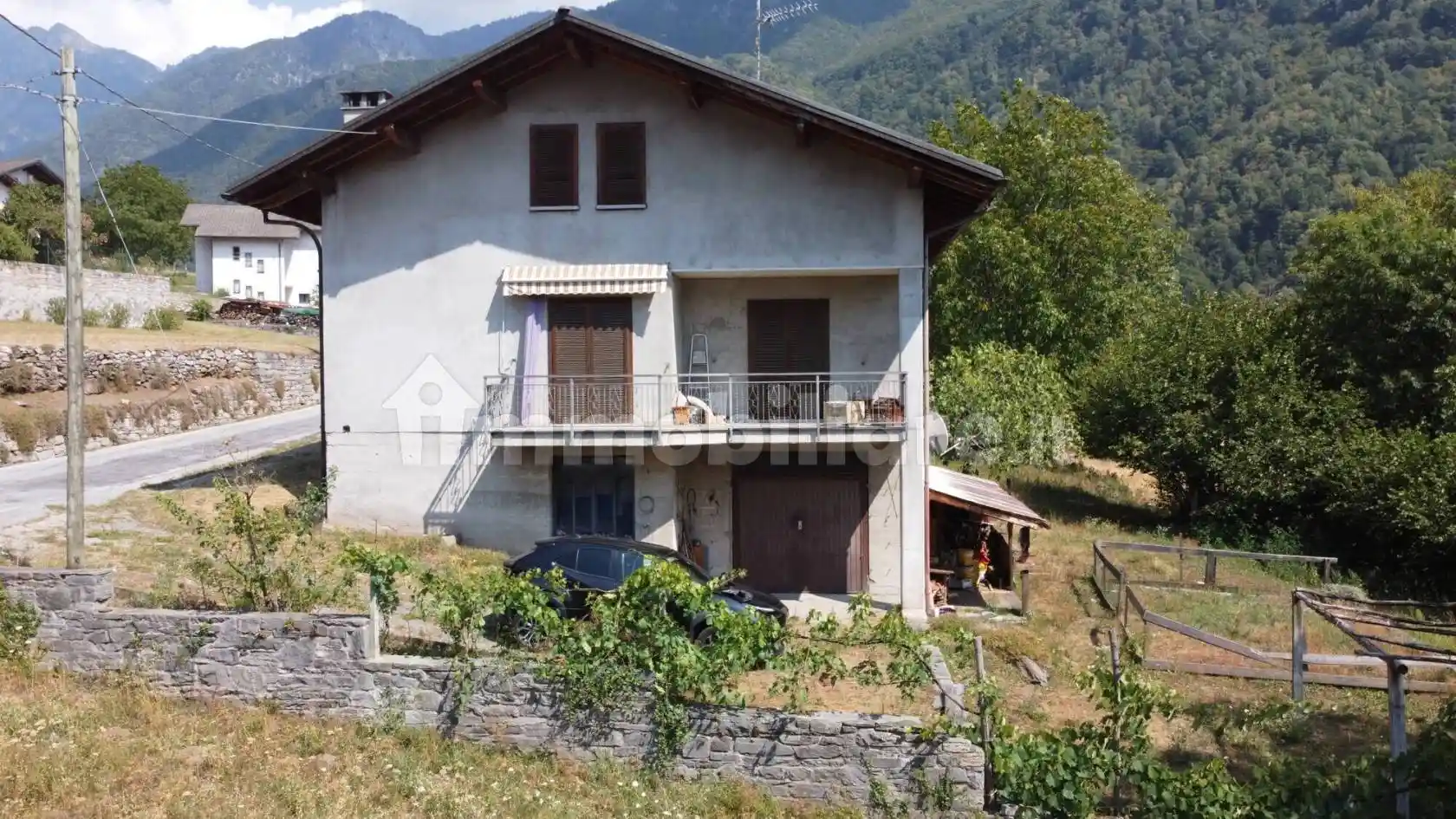 Villa in vendita a Montecrestese