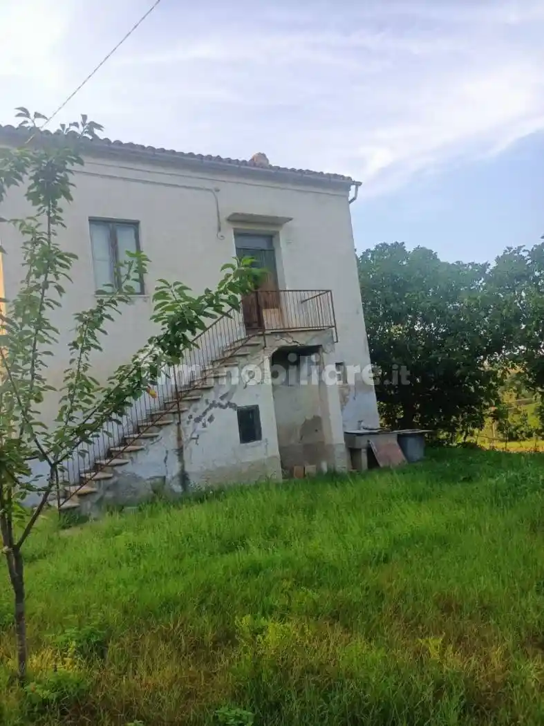 Rustico - Casale in vendita a Treia