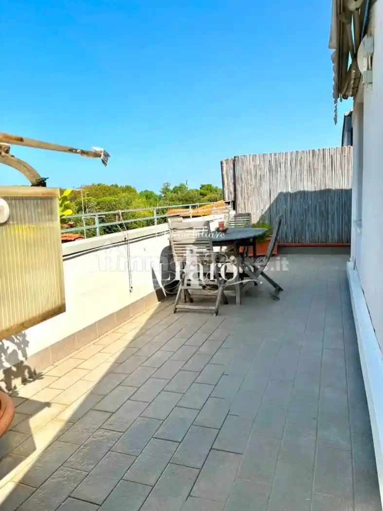 Appartamento in vendita a Viareggio