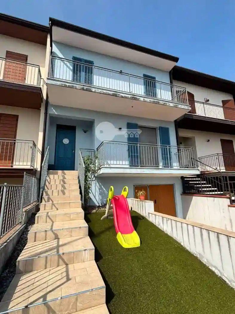 Villetta a schiera - foto 2