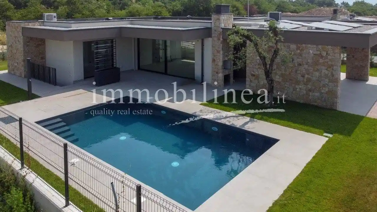 Villa in vendita a Costermano sul Garda