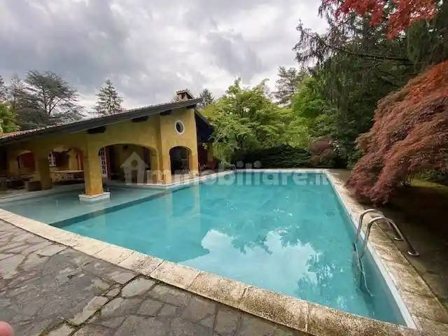 Villa in affitto a Appiano Gentile