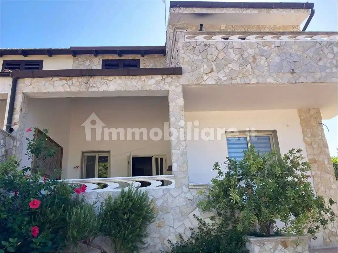 Villa in vendita a Brindisi