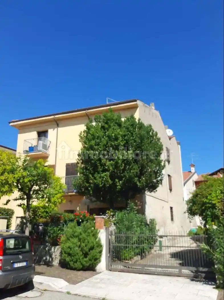 Appartamento in affitto a Sommacampagna