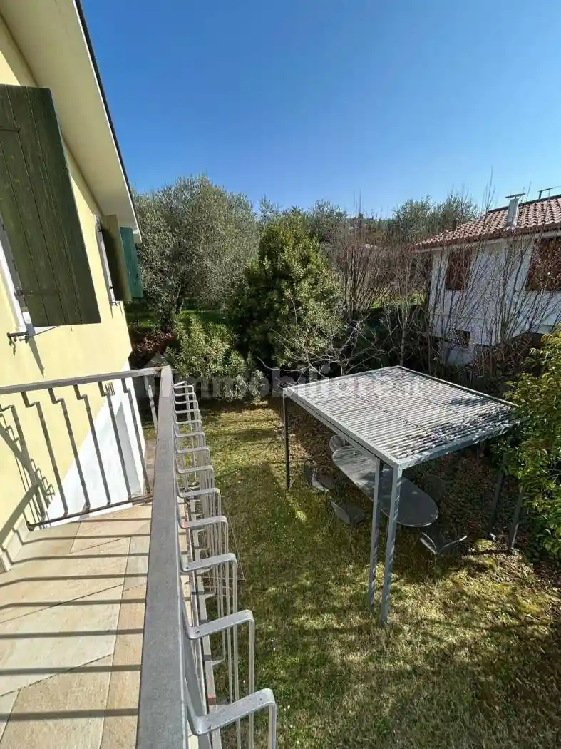 Villa in vendita a Bardolino