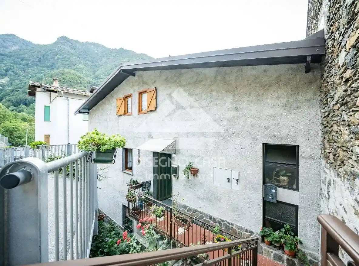 Appartamento in vendita a Pagnona