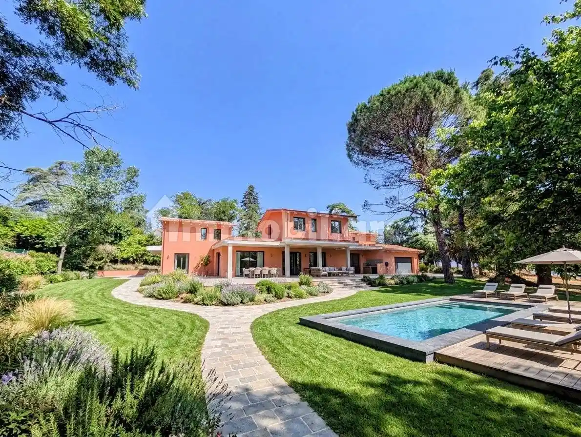 Villa in vendita a Castel San Pietro Terme