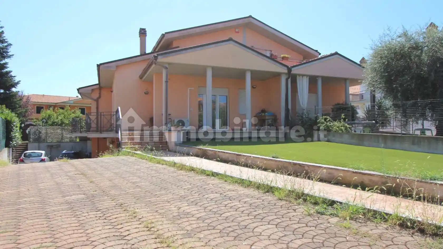 Villetta a schiera in vendita a Folignano