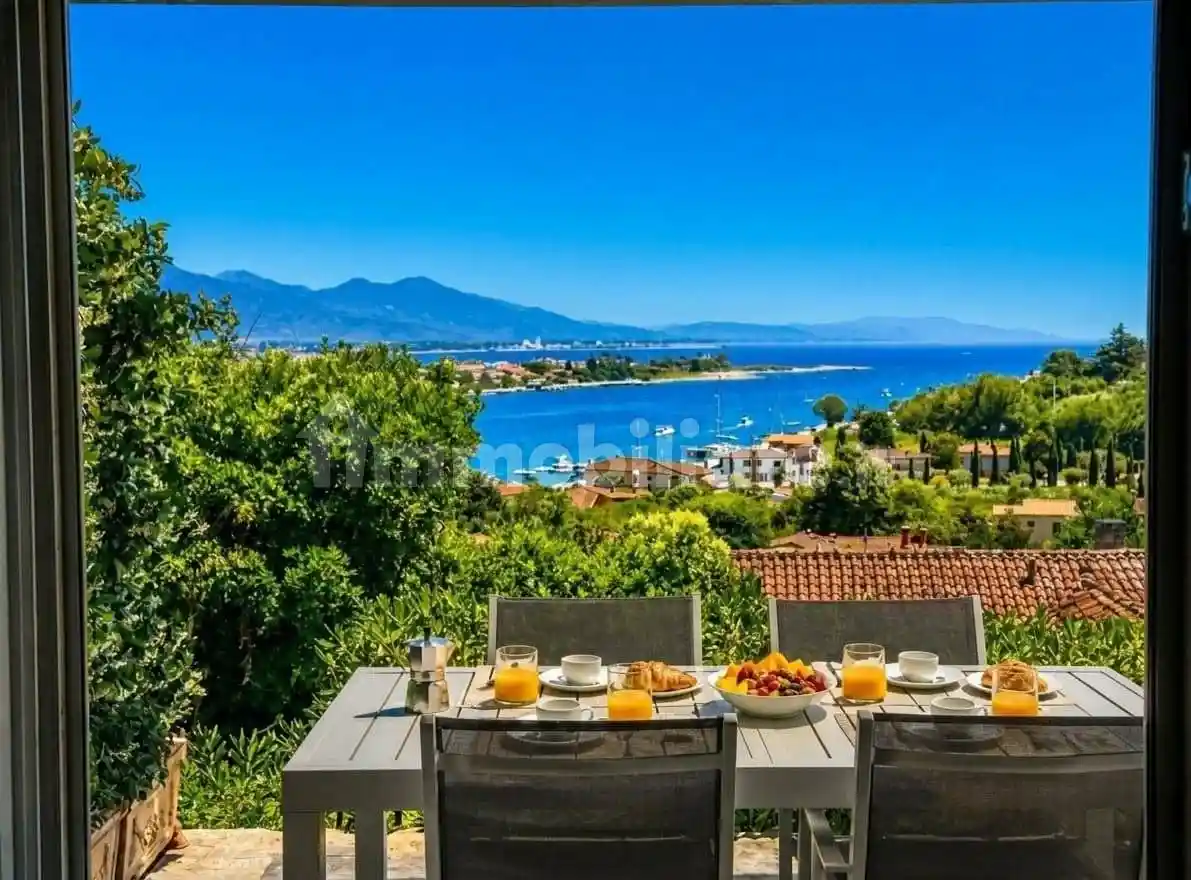 Appartamento in vendita a Ameglia