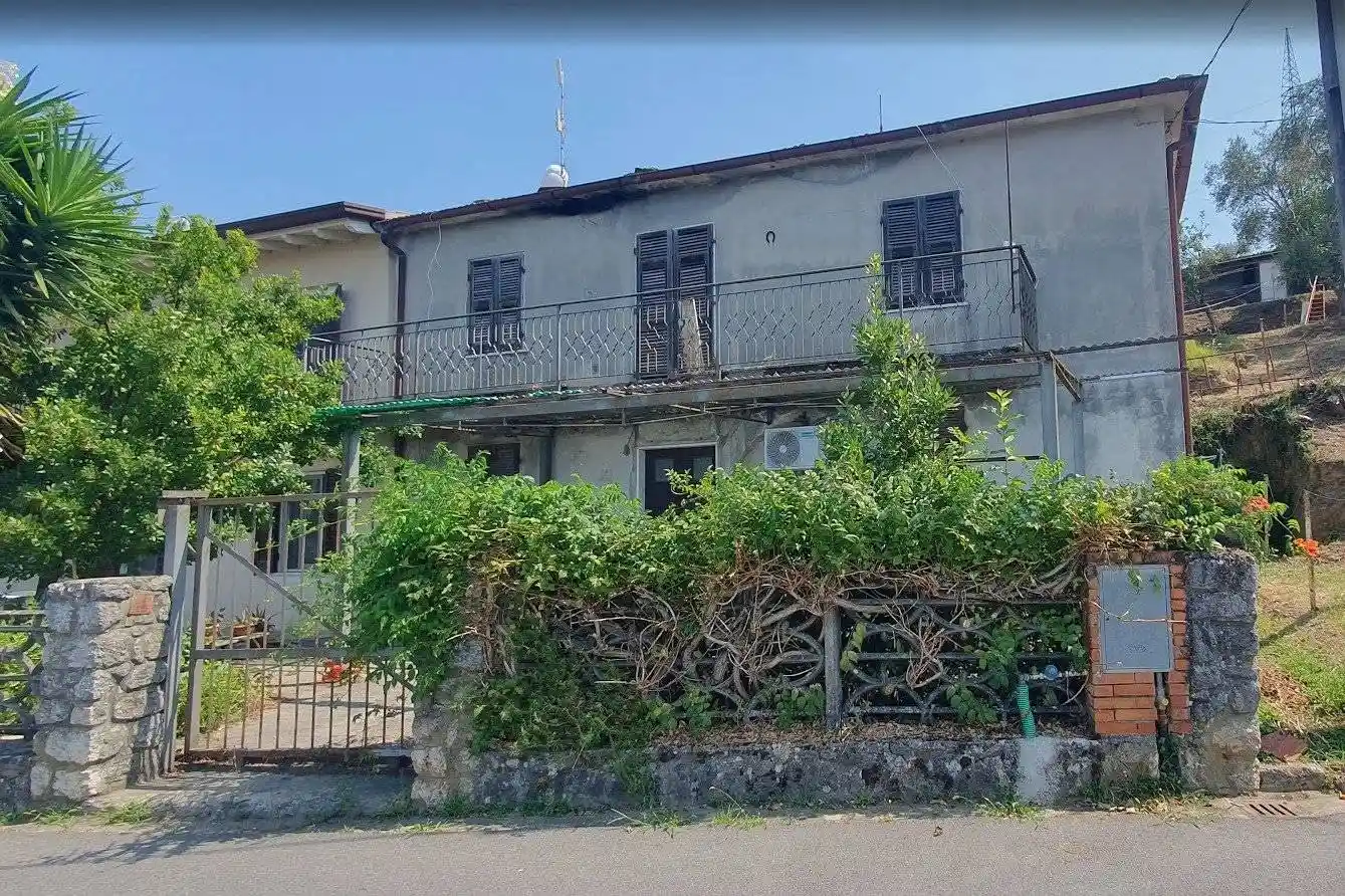 Villetta a schiera in vendita a Massa