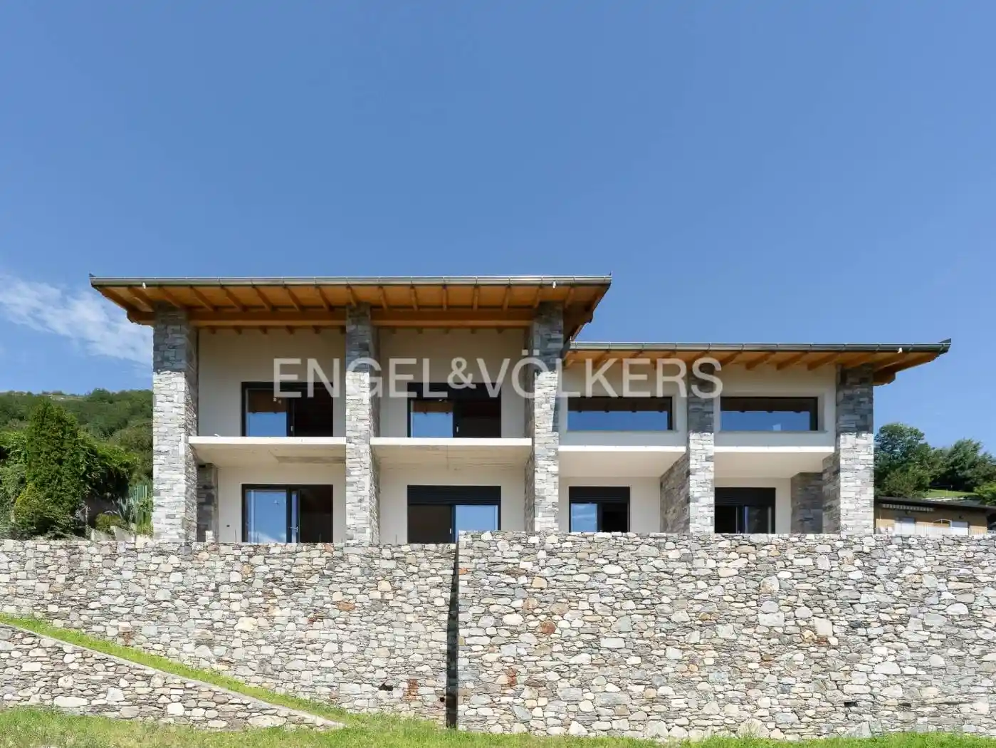 Villa in vendita a Gravedona ed Uniti