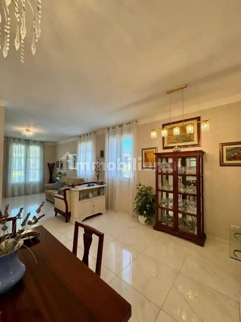 Villa in vendita a Lucca