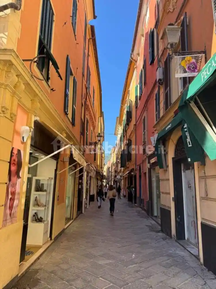 Appartamento in vendita a Alassio