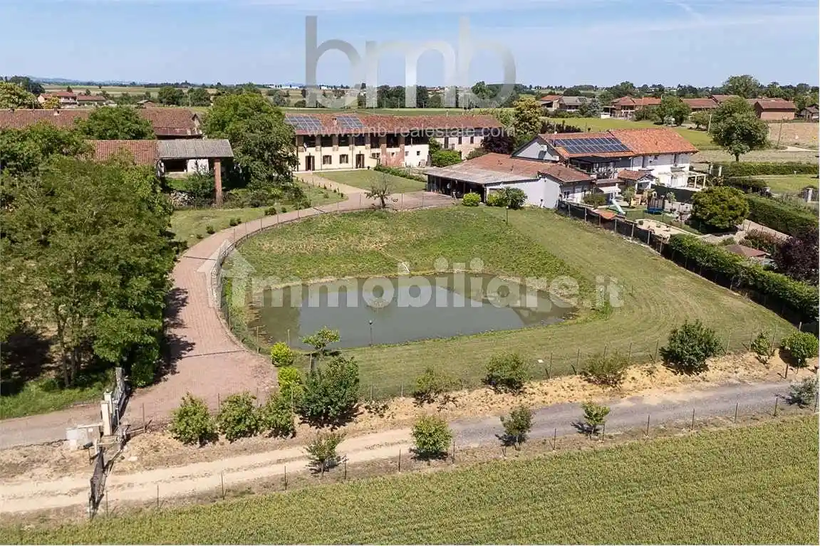 Rustico - Casale in vendita a Poirino