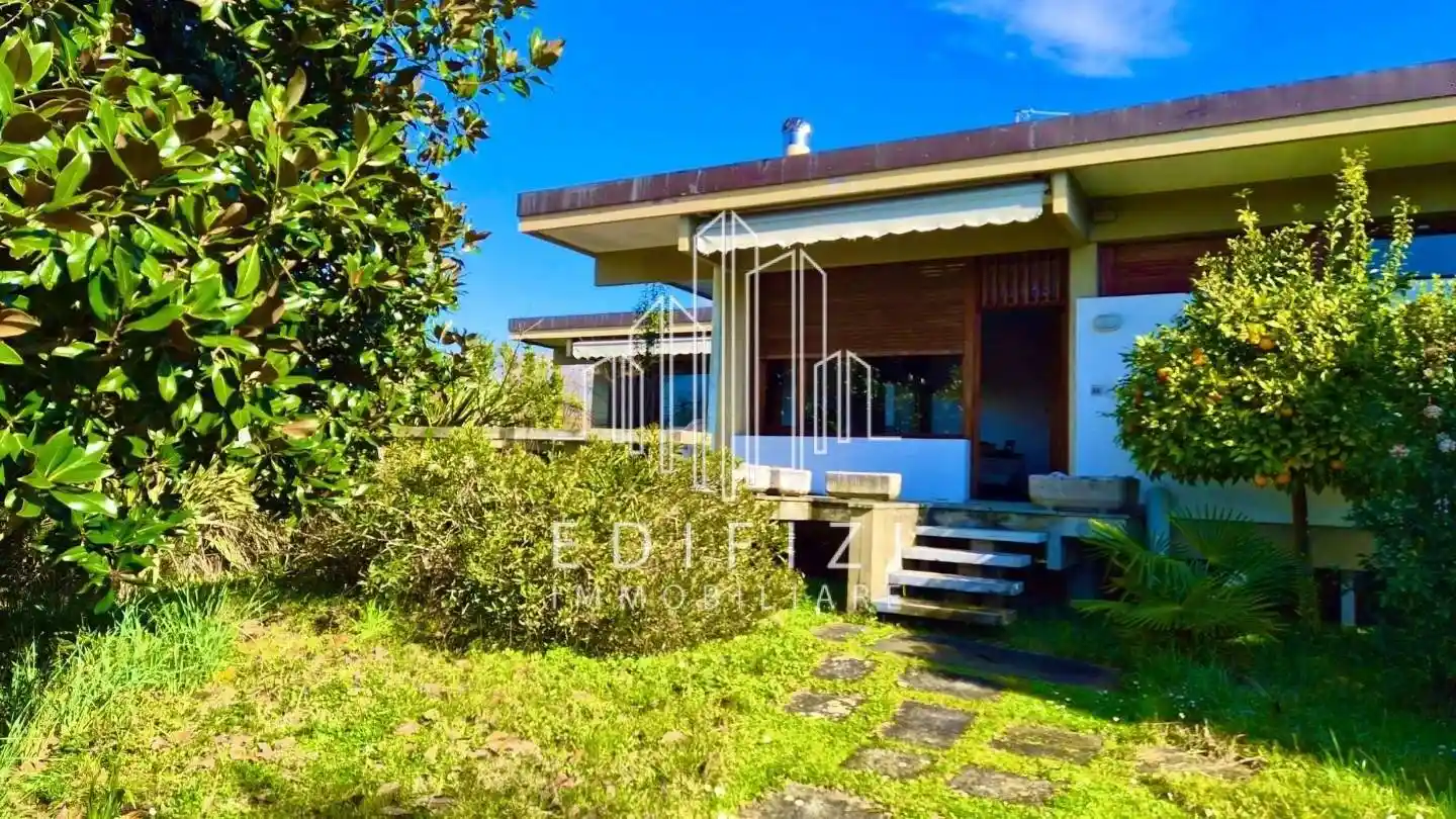 Villa in vendita a Pietrasanta