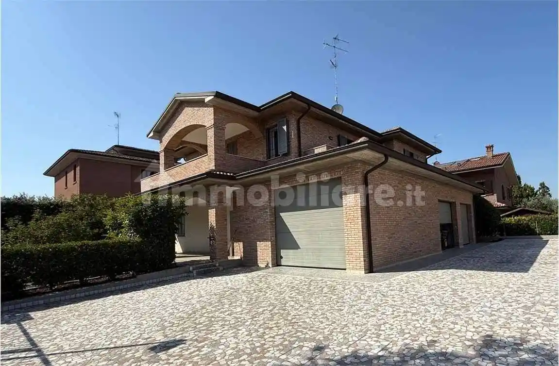 Villa in vendita a Soliera