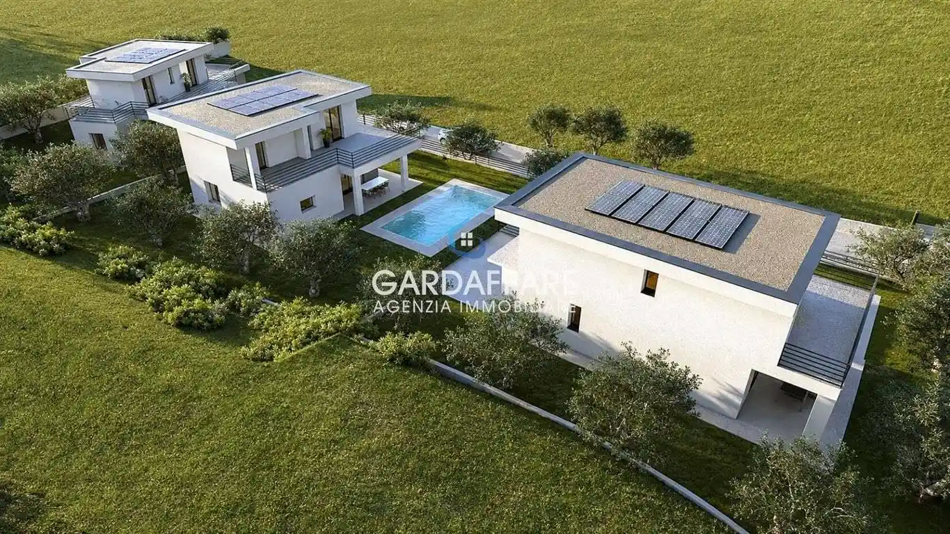 Villa in vendita a Soiano del Lago