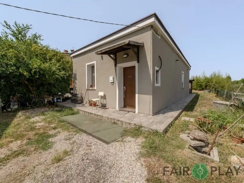 Casa indipendente in vendita a Ravenna