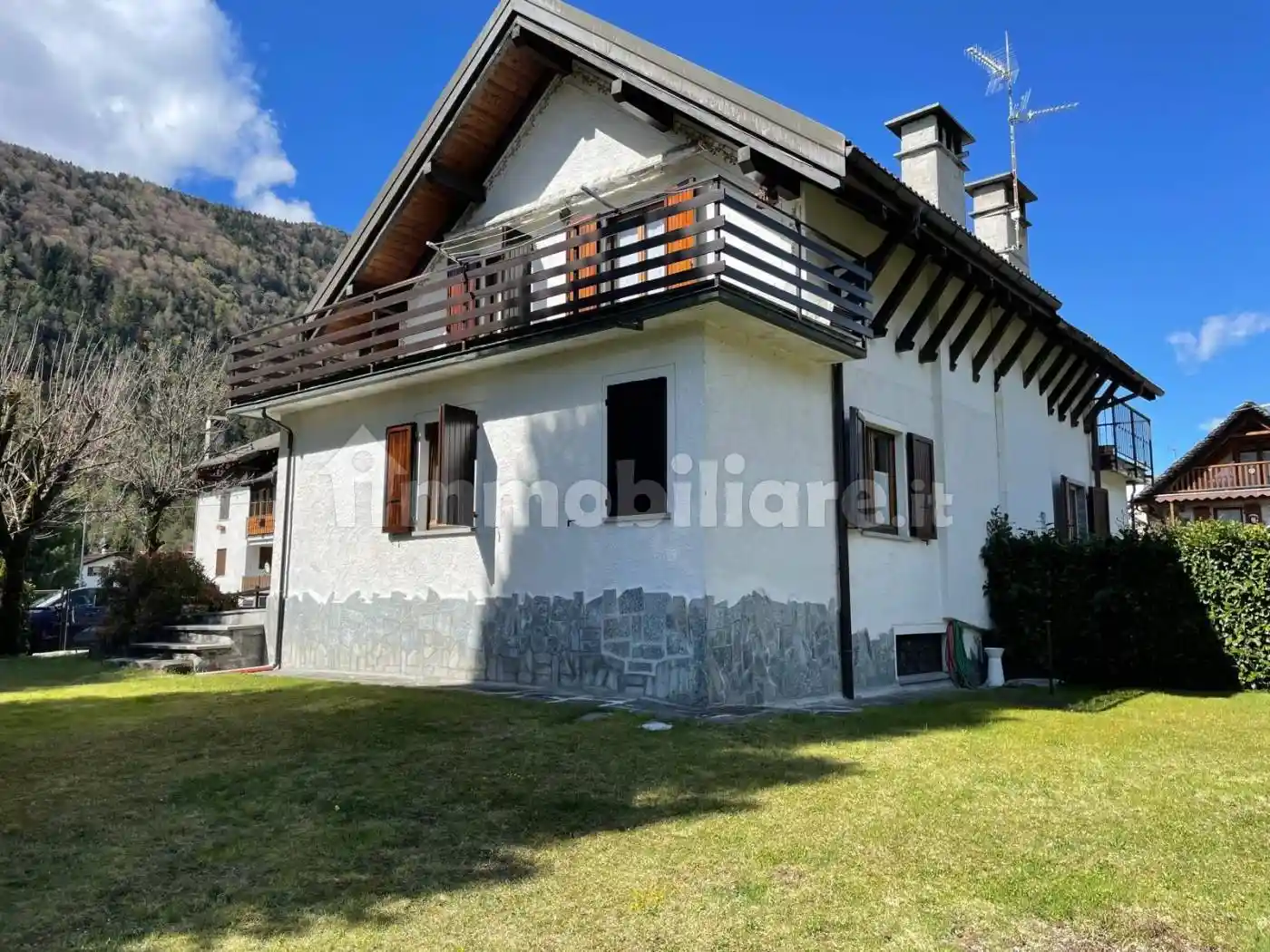 Villa in vendita a Craveggia