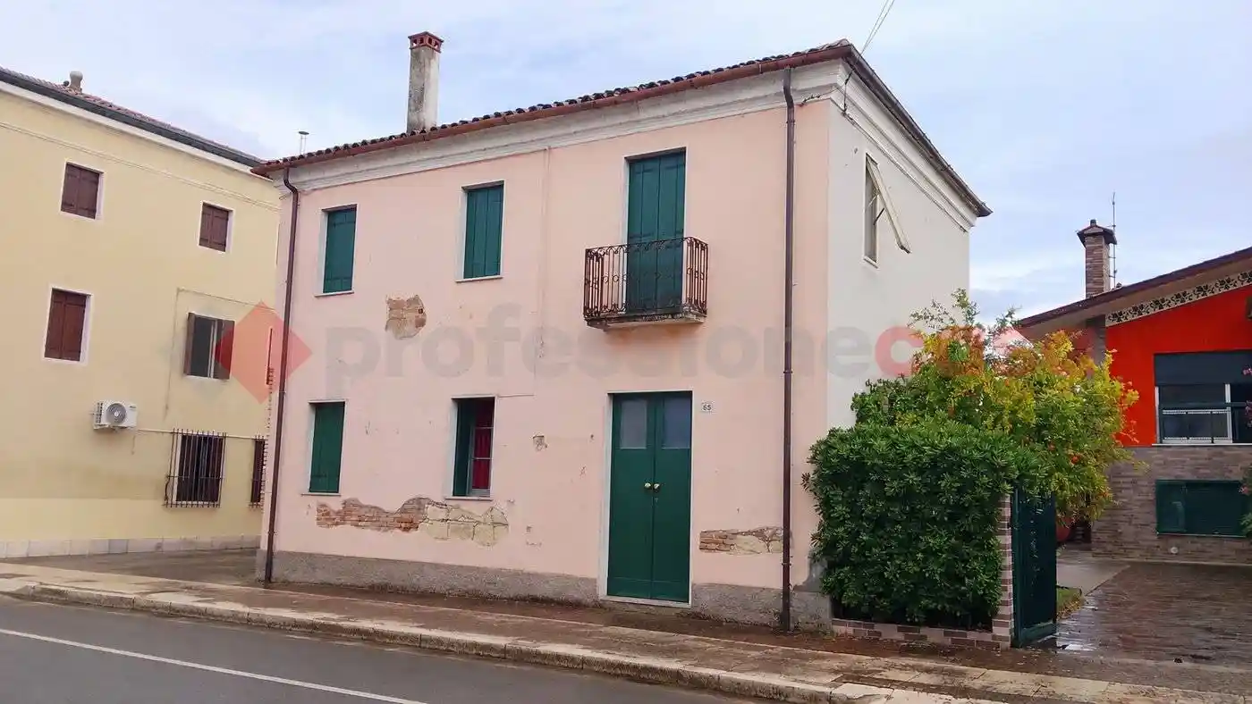 Casa indipendente in vendita a Roveredo di Guà