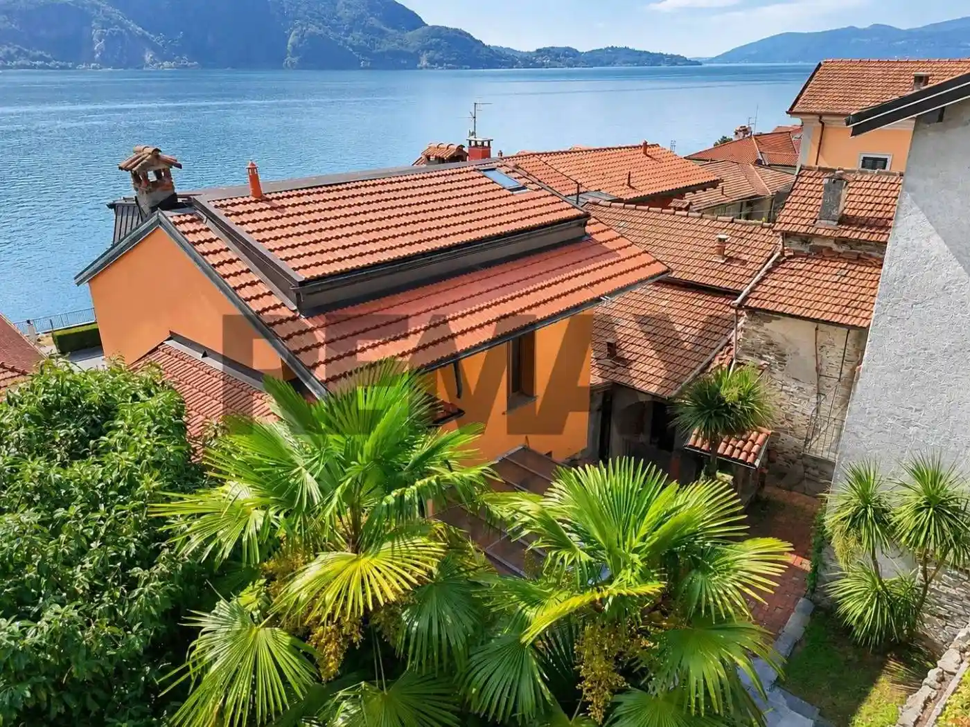 Casa indipendente in vendita a Ghiffa