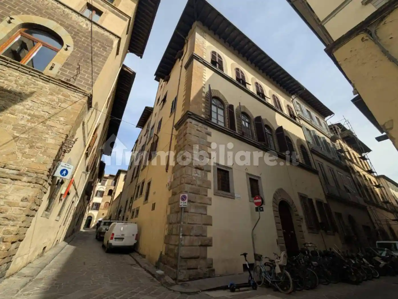 Appartamento in vendita a Firenze