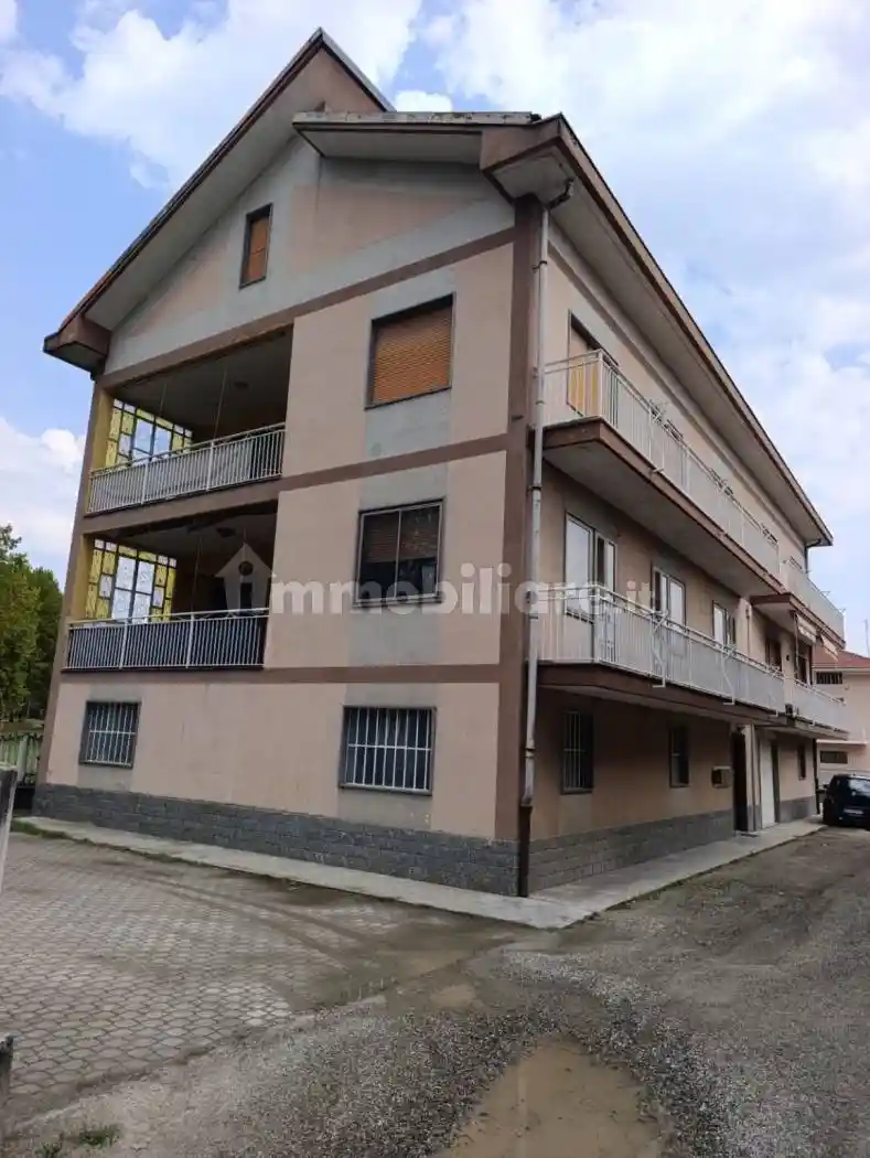 Appartamento in affitto a San Carlo Canavese