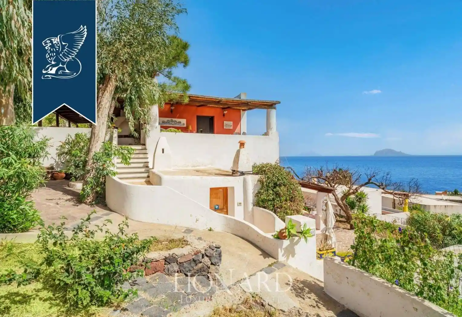 Villa in vendita a Santa Marina Salina