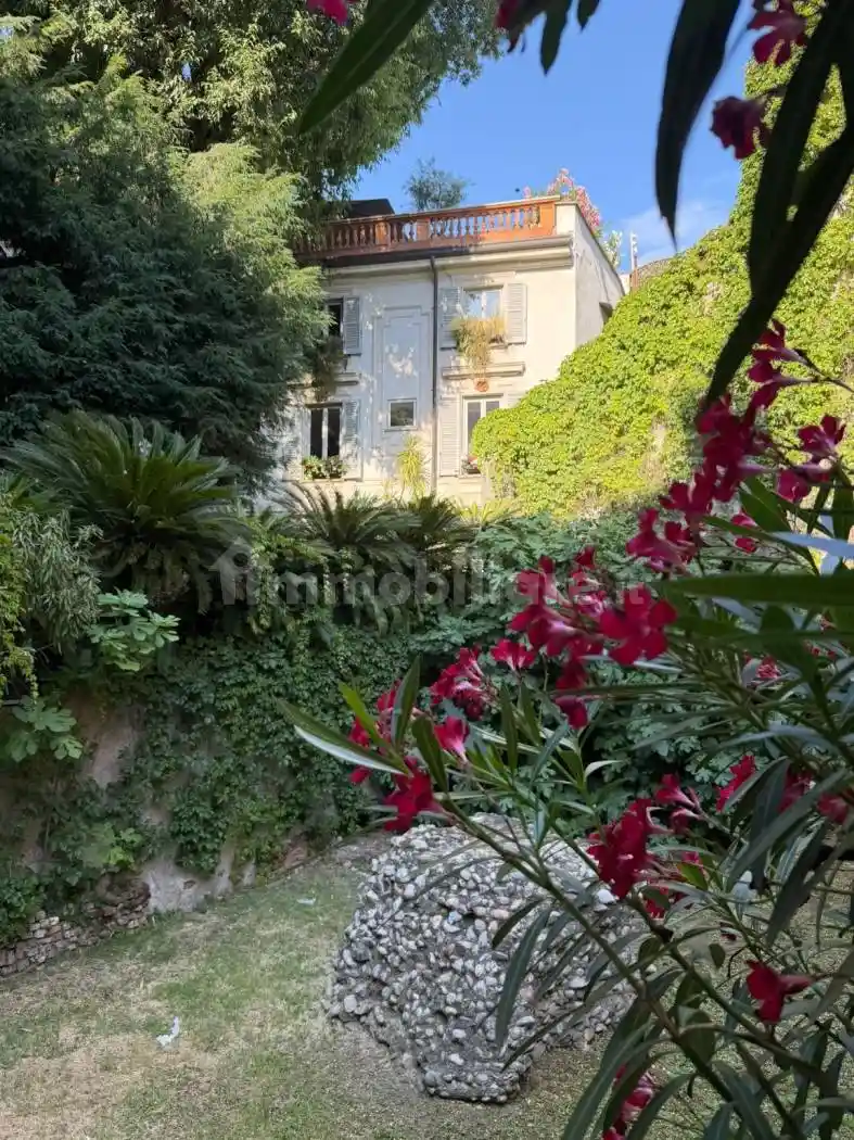 Villa in vendita a Milano