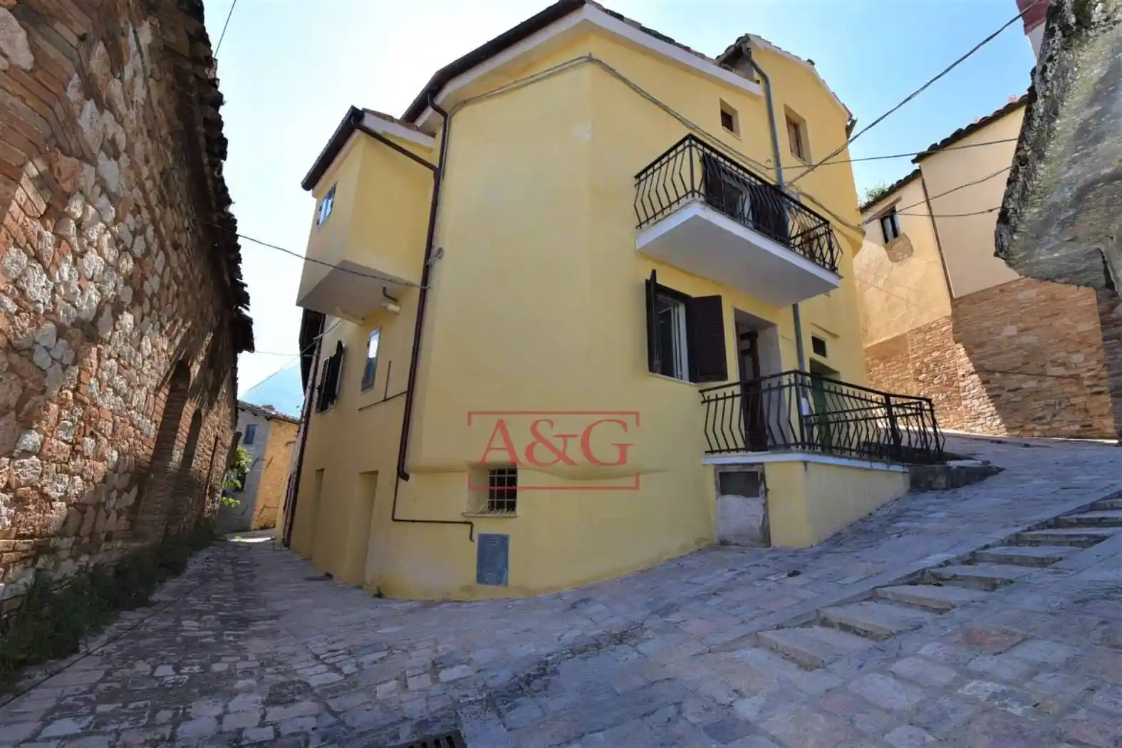 Casa indipendente in vendita a Montefortino