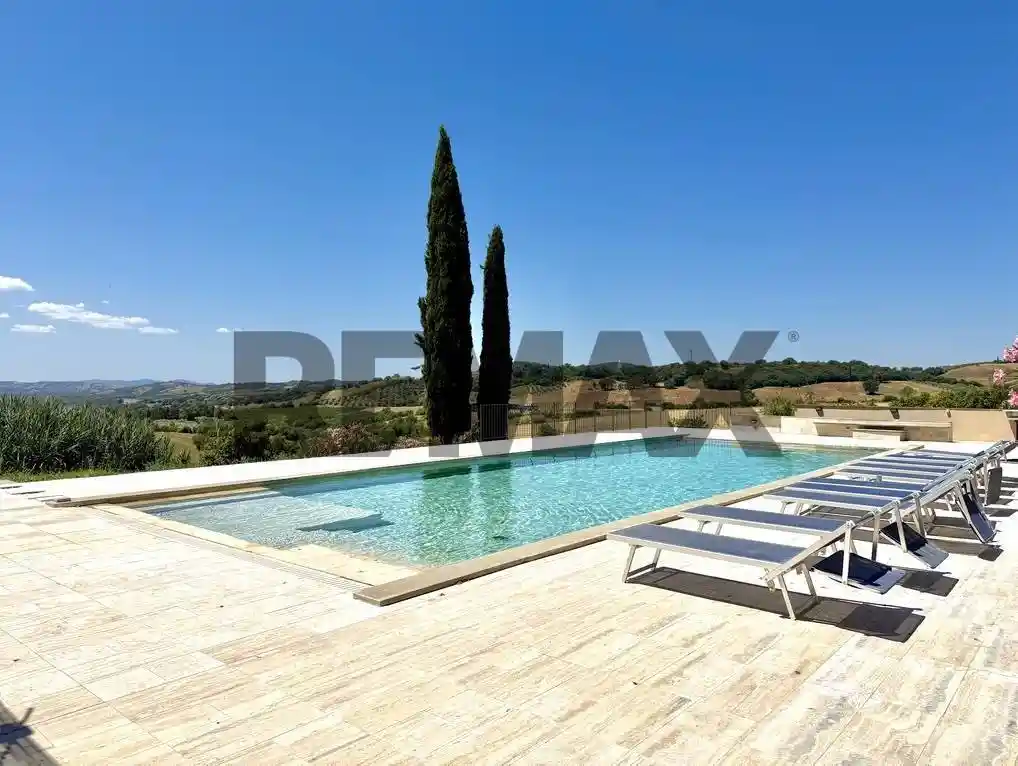 Villa in vendita a Campagnatico