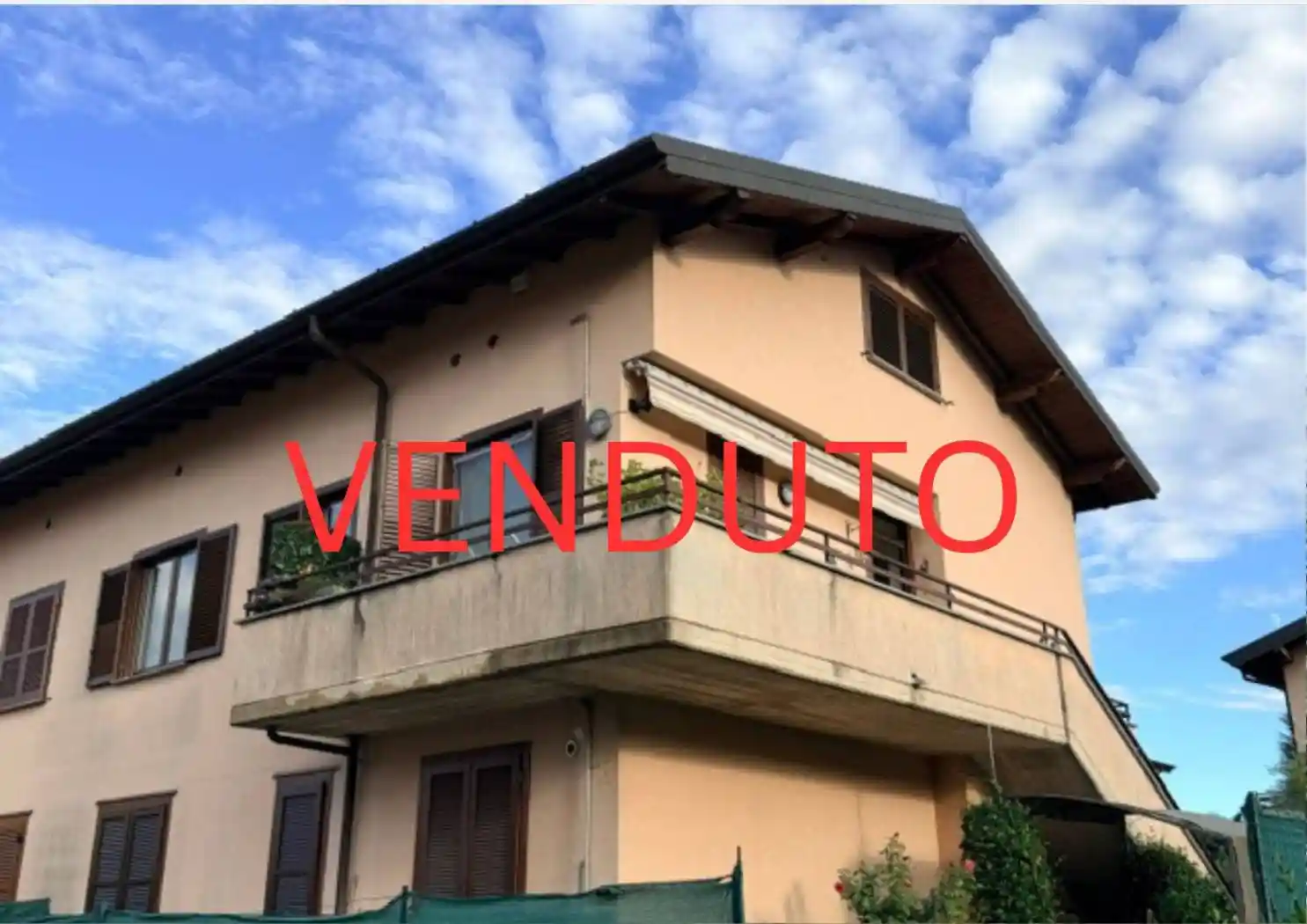 Appartamento in vendita a Oltrona di San Mamette