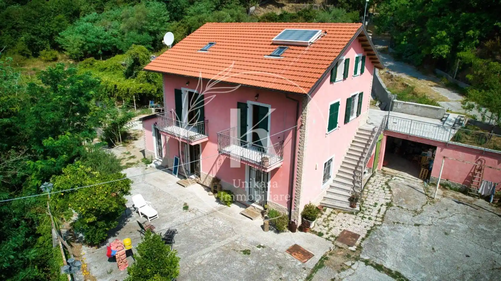 Villa in vendita a Quiliano
