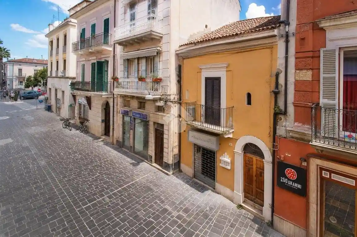Casa indipendente in vendita a Ortona