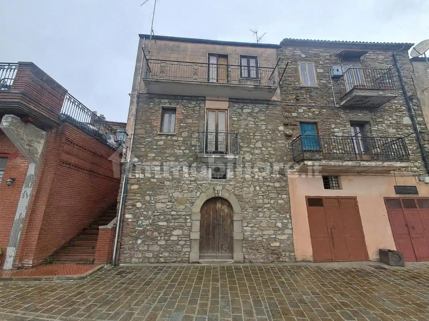 Casa indipendente in vendita a Guardia Perticara
