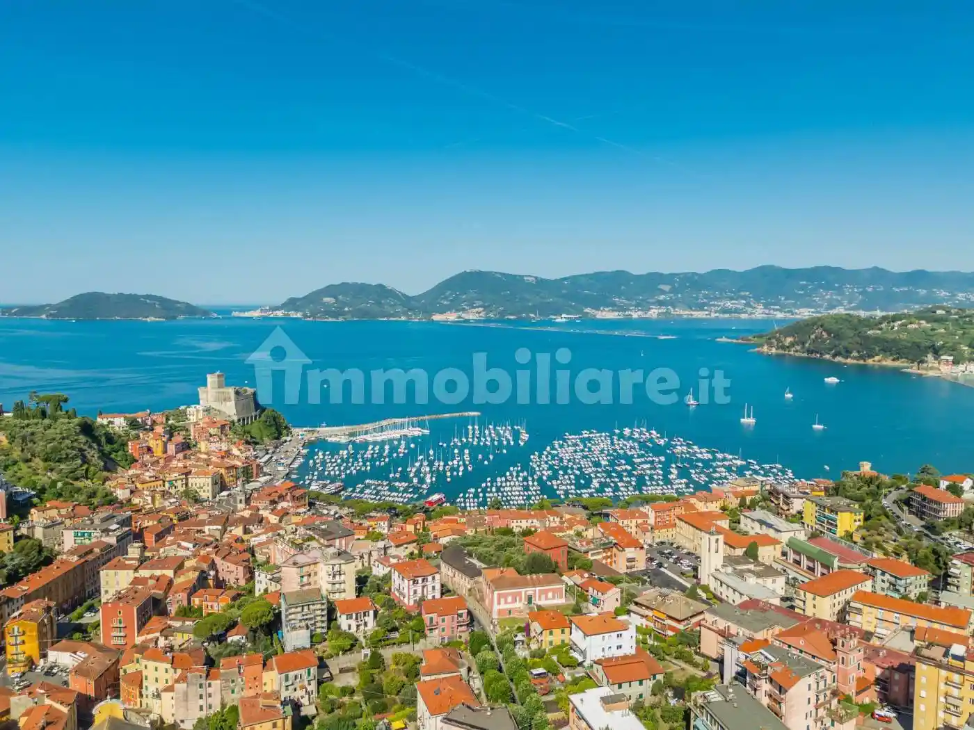 Casa indipendente in vendita a Lerici