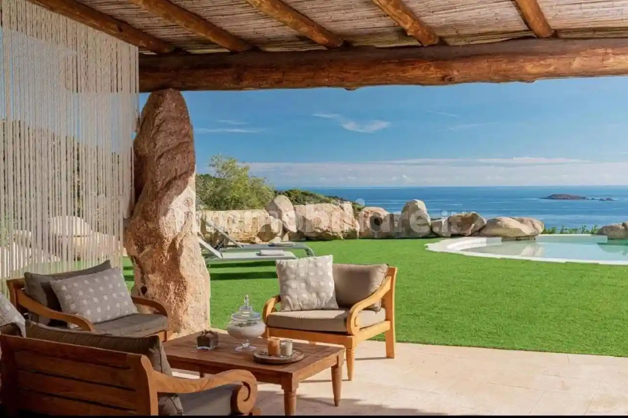 Villa in vendita a Arzachena