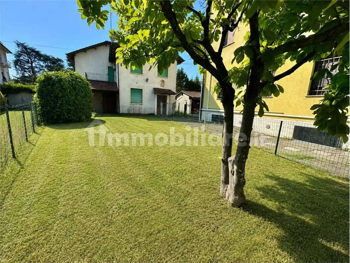 Villa in vendita a Imola