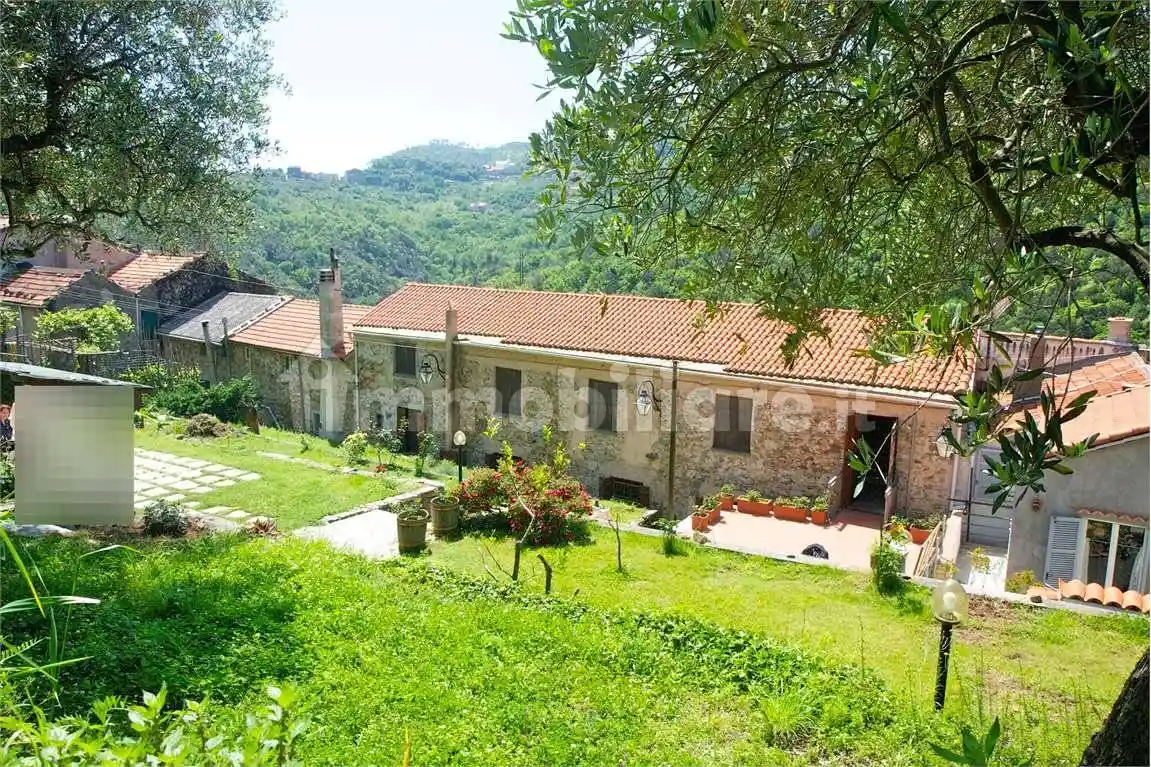 Villa in vendita a Noli