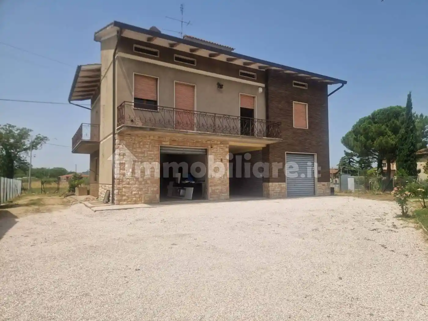 Villa in vendita a Deruta