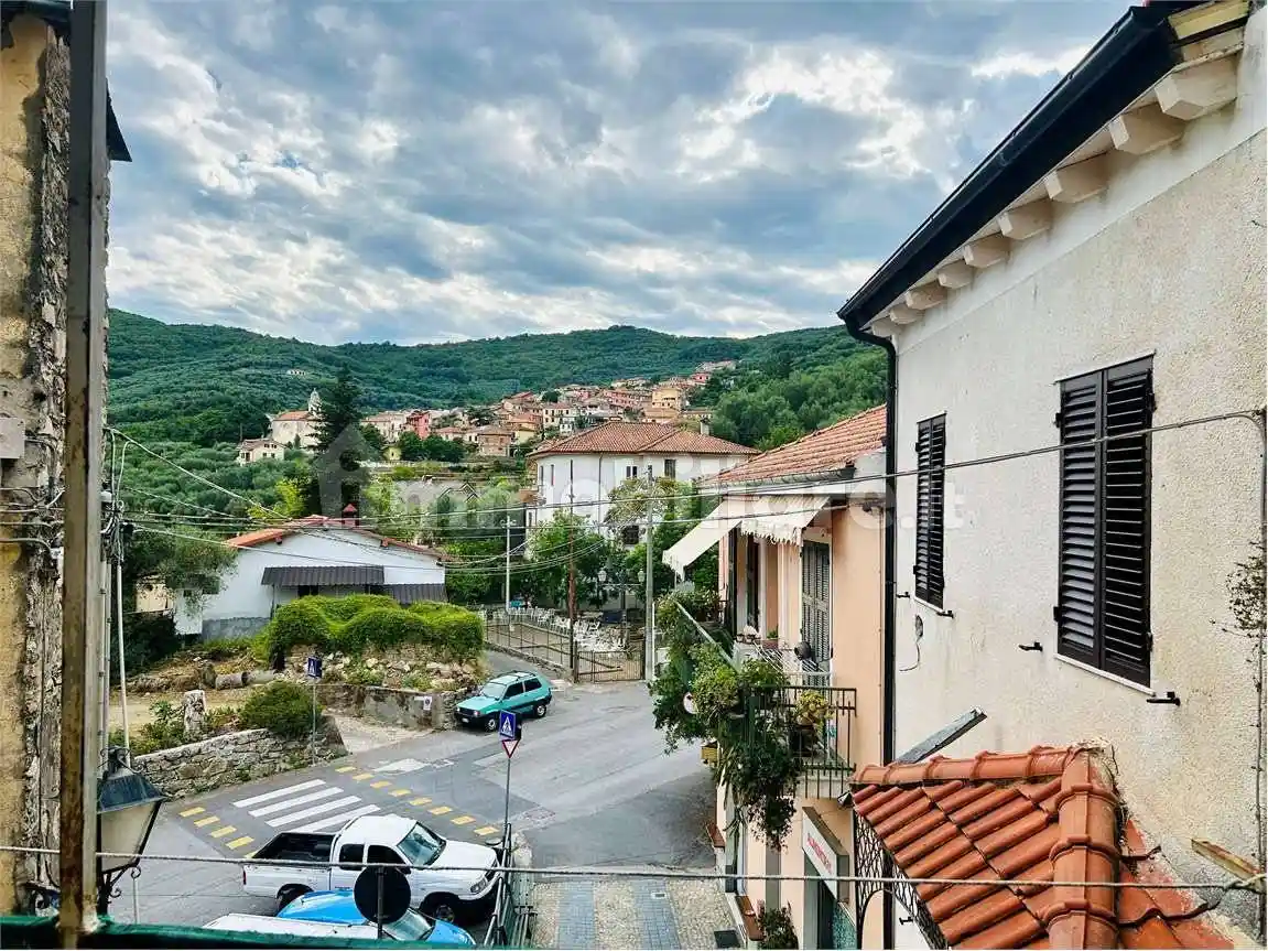 Casa indipendente in vendita a Pontedassio