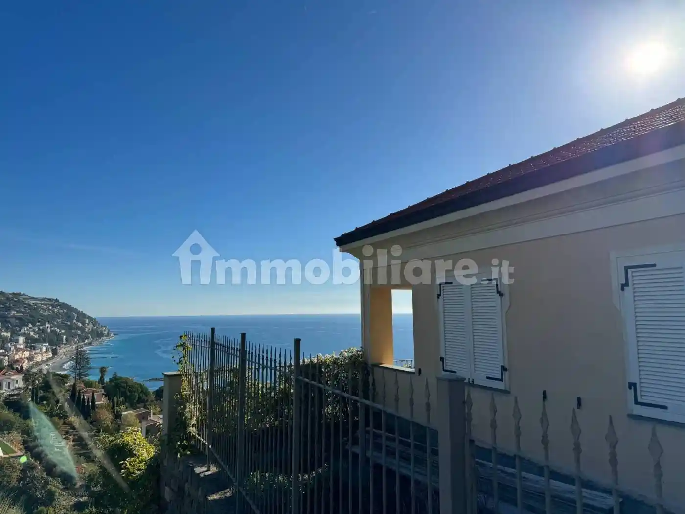 Villa in vendita a Ospedaletti