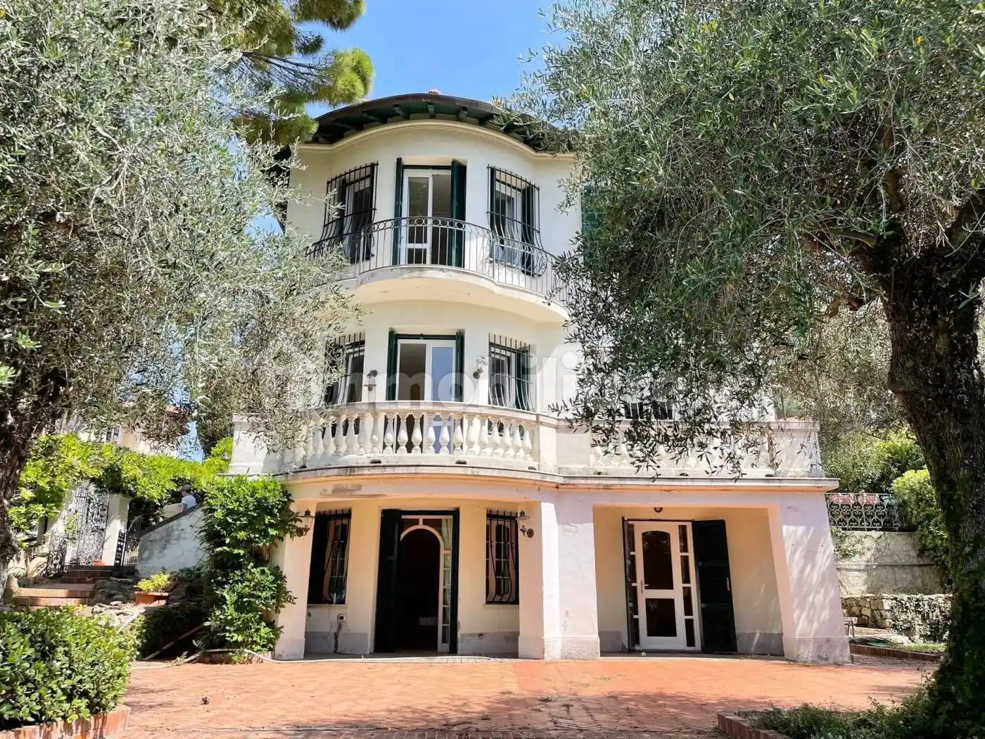 Villa in vendita a Bordighera